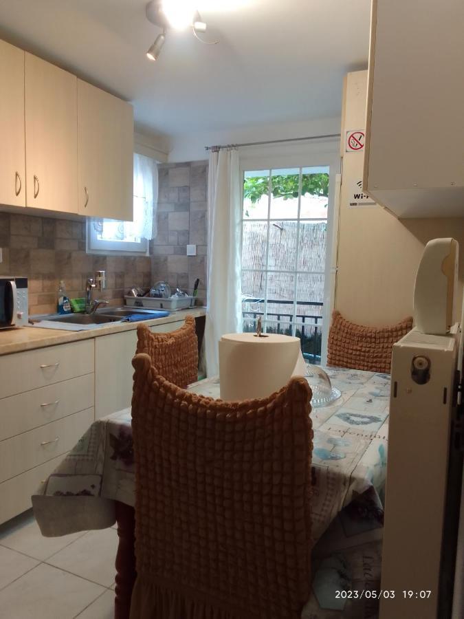 Antonia Family House Near Airport Apartment ปอร์โตราฟตี ภายนอก รูปภาพ