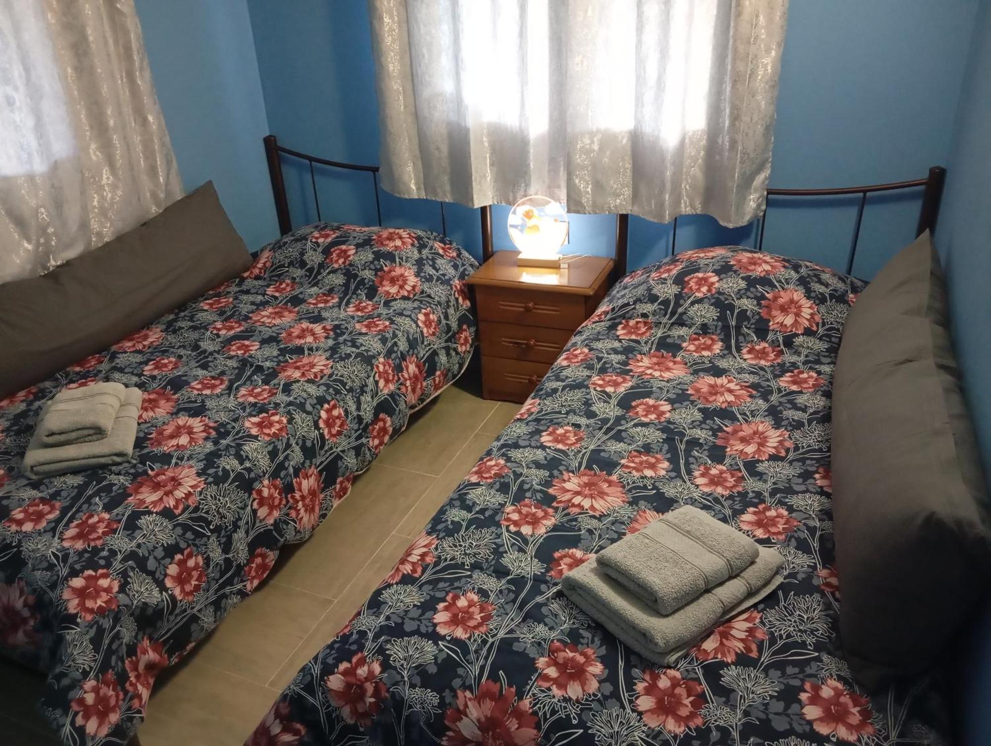 Antonia Family House Near Airport Apartment ปอร์โตราฟตี ภายนอก รูปภาพ